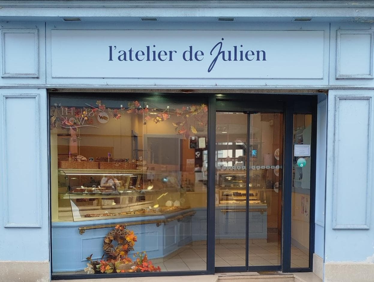 Devanture de la boulangerie pâtisserie L'Atelier de Julien à Herblay-sur-Seine, Val-d'Oise